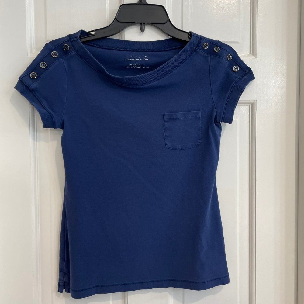 Talbots Blue Stretch Weekend T-shirt Front Pocket Button Shoulder Detail XS GUC